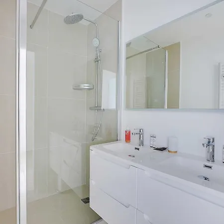 Superb For 4 Pers - Arc De Triomphe-bail Mobility Apartmán *